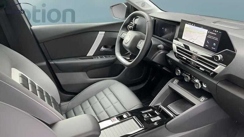 Neu Citroën C4 131 PS (96 kW) 2025 Weiß SUV
