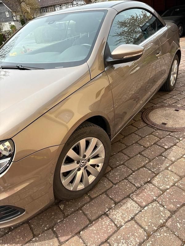 Gebraucht VW Eos 140 PS (102 kW) 2015 Gold Cabrio