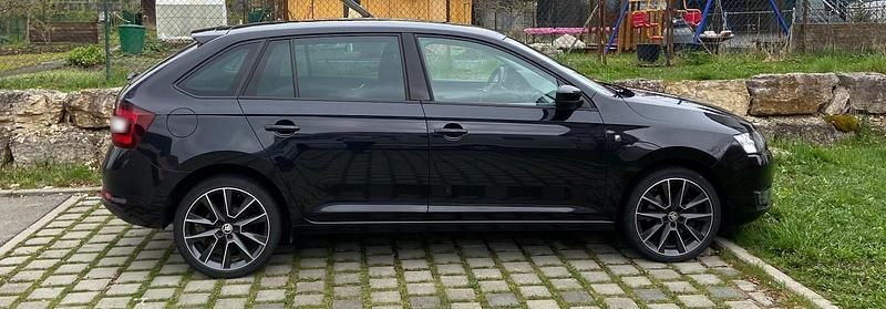 Gebraucht Skoda Rapid Style 122 PS (89 kW) 2014 Schwarz Kleinwagen