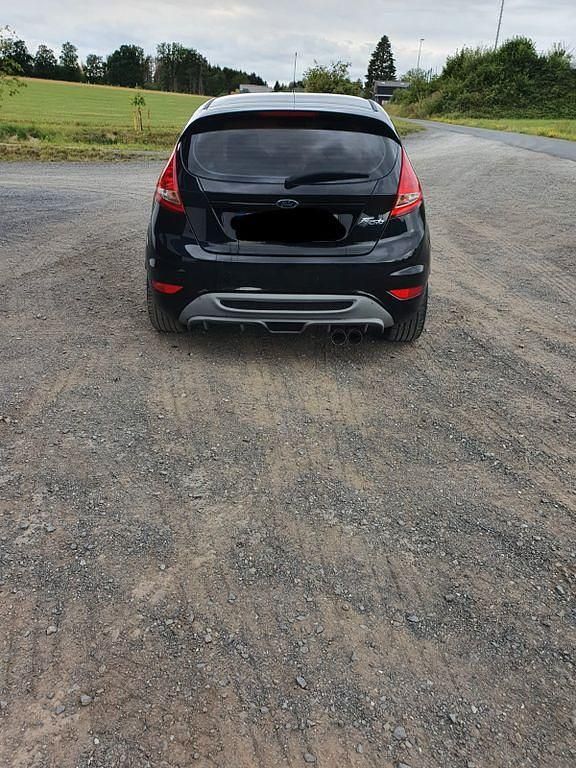 Gebraucht Ford Fiesta Trend 82 PS (60 kW) 2010 Schwarz Kleinwagen