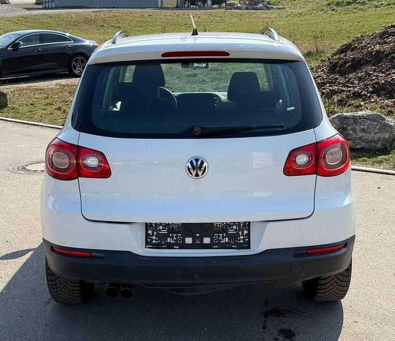 Gebraucht VW Tiguan 140 PS (102 kW) 2009 Weiß SUV