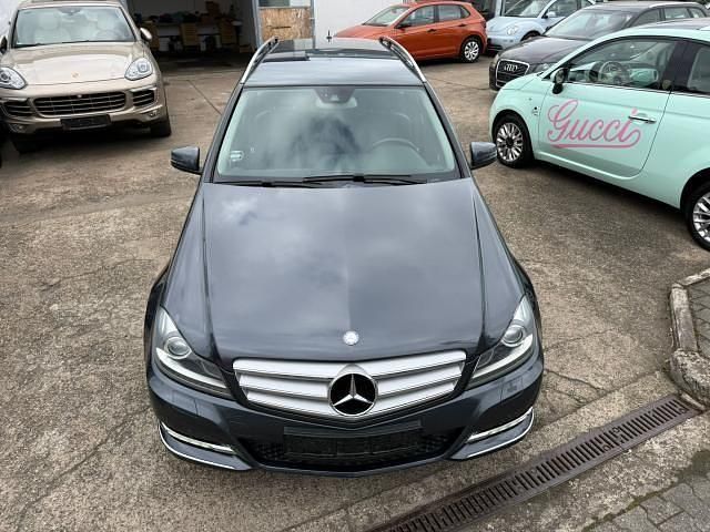 Gebraucht Mercedes C250 204 PS (150 kW) 2013 Grau Limousine