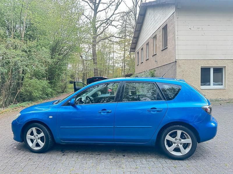 Gebraucht Mazda 3 105 PS (77 kW) 2005 Blau Limousine