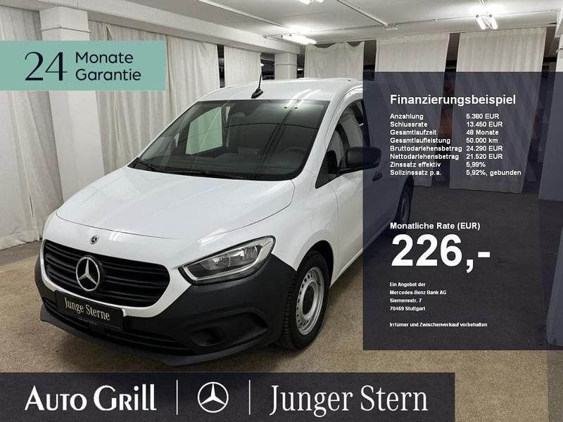 Arktikweiss Gebraucht 2024 Mercedes Citan 108 Van | 25.950 € (Teuer) - Bild 1/4