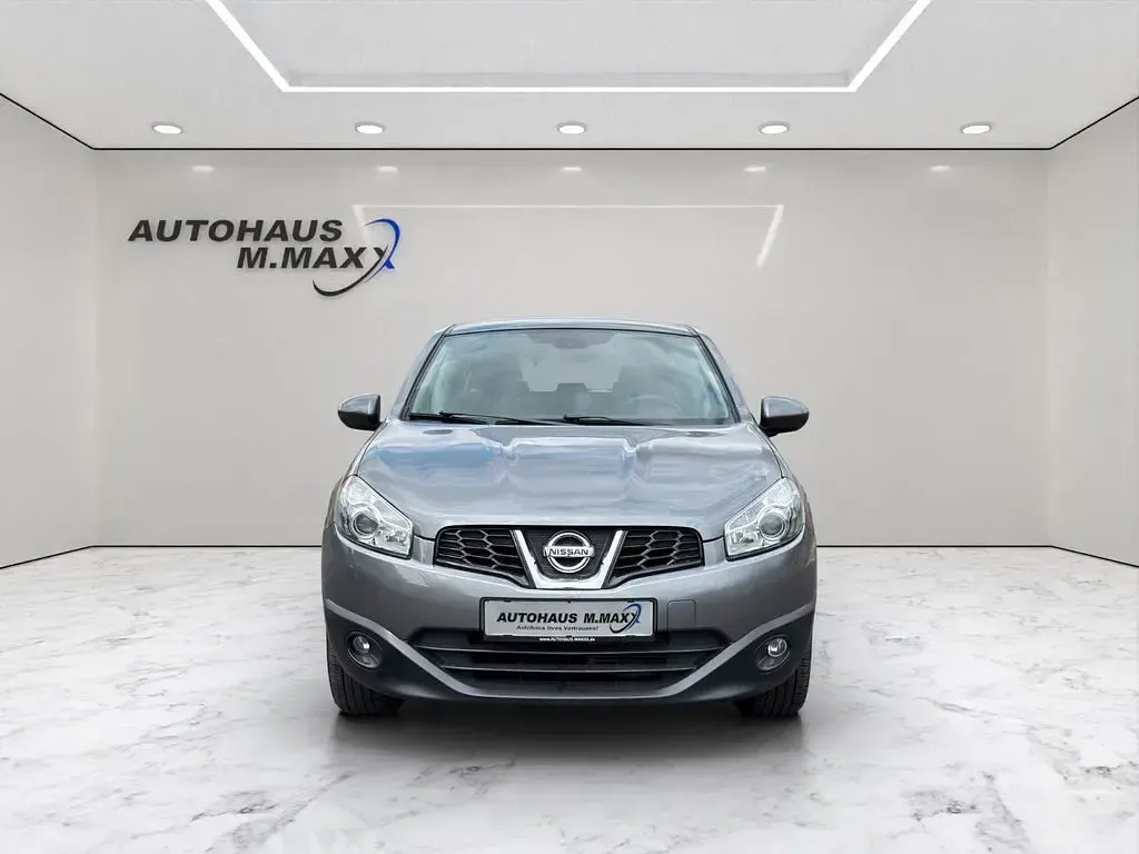 Gebraucht Nissan Qashqai 141 PS (103 kW) 2013 Grau SUV