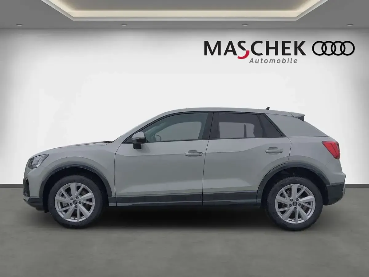 Gebraucht Audi Q2 Sport 150 PS (110 kW) 2025 Tausilber metallic SUV