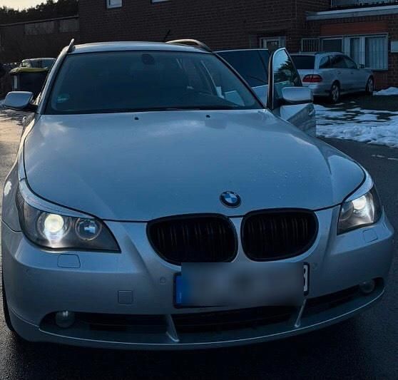 Gebraucht BMW 525 2004 Grau Kombi