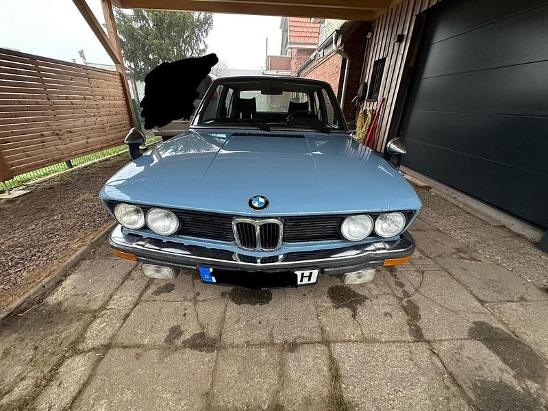 Gebraucht BMW 518 90 PS (66 kW) 1975 Blau Limousine