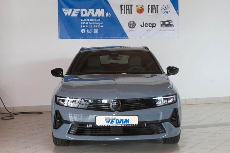 Neu Opel Astra 131 PS (96 kW) 2025 Grau Kombi
