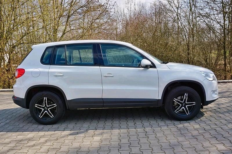 Gebraucht VW Tiguan 122 PS (89 kW) 2011 Weiß SUV