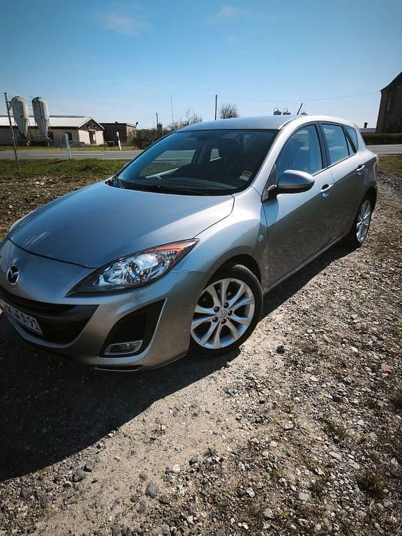 Second-hand Mazda 3 Active 105 CP (77 kW) 2011 Argintiu Berlinǎ