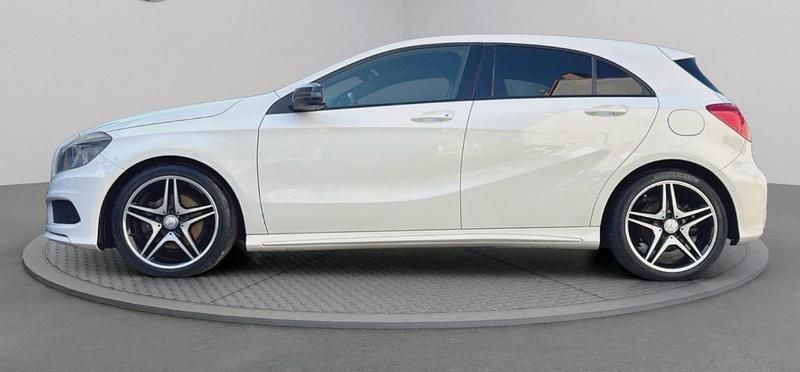 Gebraucht Mercedes A200 156 PS (114 kW) 2014 Weiß Kleinwagen