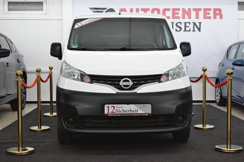 Weiß Gebraucht 2017 Nissan NV200 Comfort Van | 9.499 € (Etwas zu teuer) - Bild 1/4
