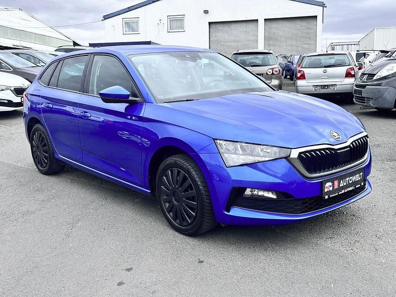 Gebraucht Skoda Scala Ambition 116 PS (85 kW) 2020 Blau Kleinwagen
