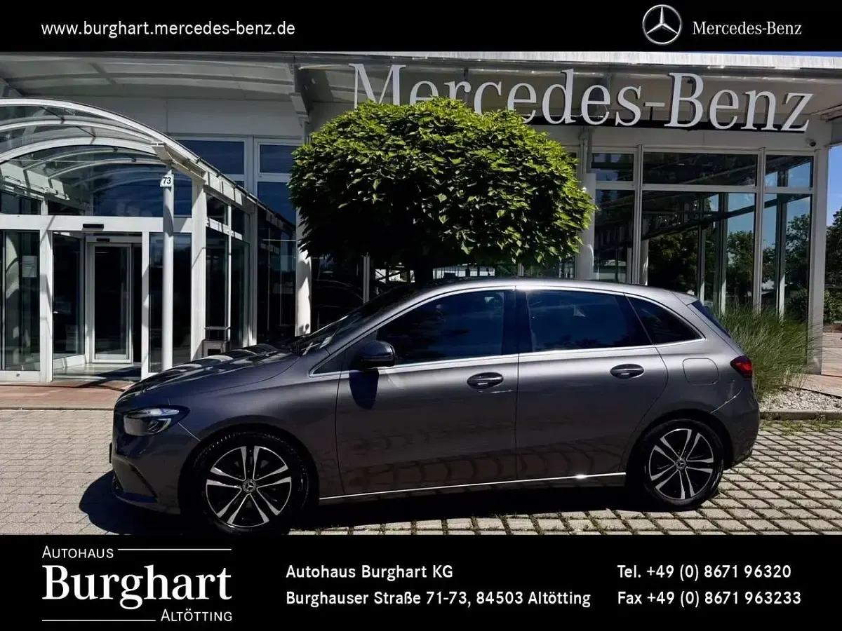 Gebraucht Mercedes B200 Progressive 150 PS (110 kW) 2023 Mountaingrau  met. Kleinwagen