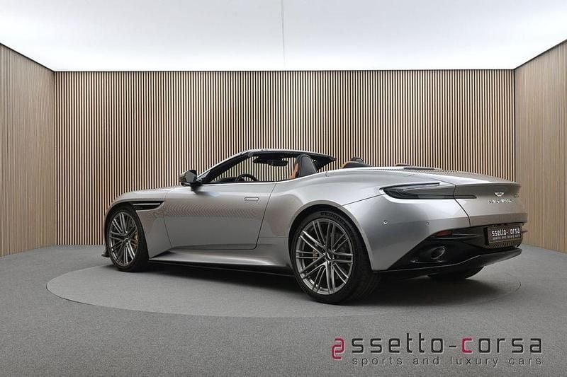 Gebraucht Aston Martin DB12 680 PS (500 kW) 2024 Silber Cabrio