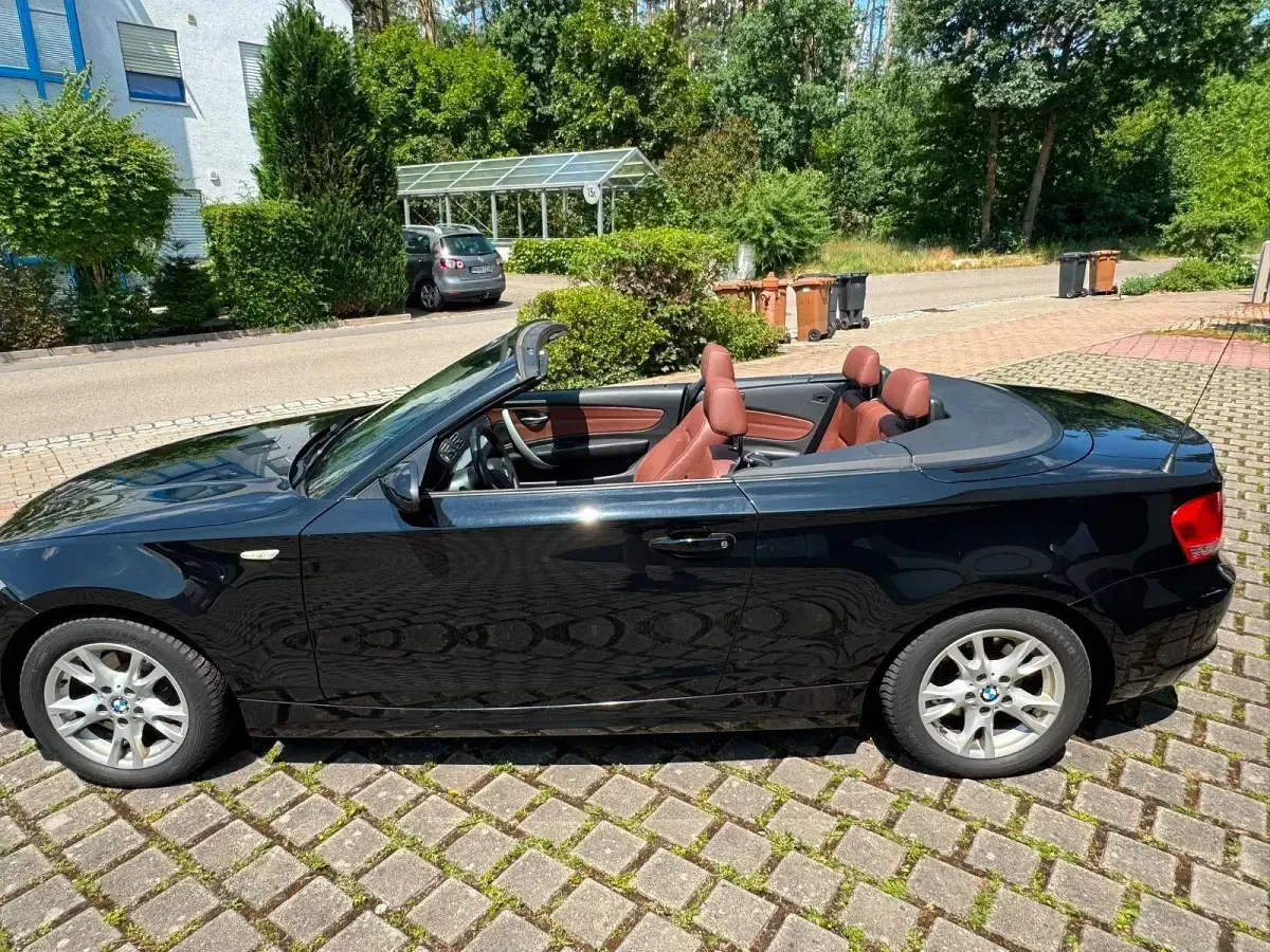 Gebraucht BMW 118 Cabriolet 143 PS (105 kW) 2008 Schwarz Cabrio