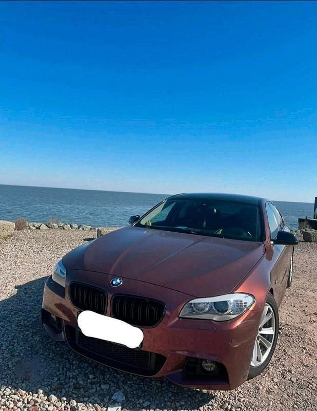 Gebraucht BMW 525 Comfort Edition 218 PS (160 kW) 2013 Violet Limousine