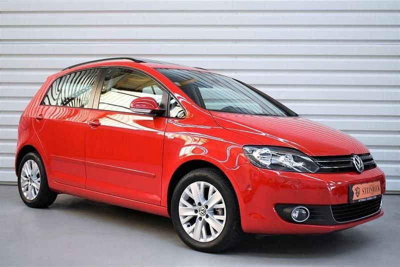 Gebraucht VW Golf Plus Cross Life 122 PS (89 kW) 2013 Rot Van / Kleinbus
