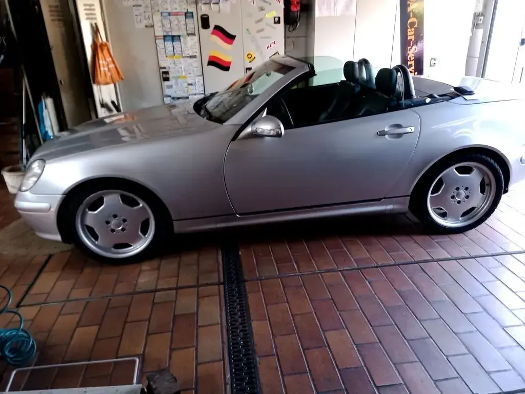 Gebraucht Mercedes SLK200 163 PS (119 kW) 2000 Silber Cabrio