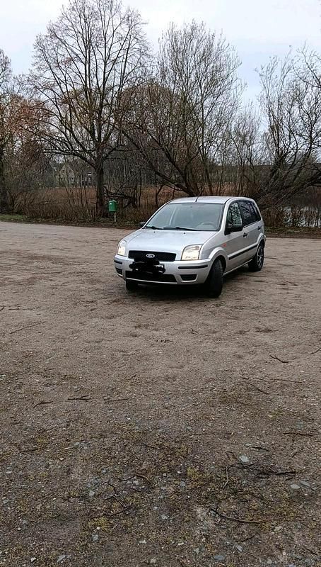 Gebraucht Ford Fusion 80 PS (58 kW) 2004 Silber Kleinwagen