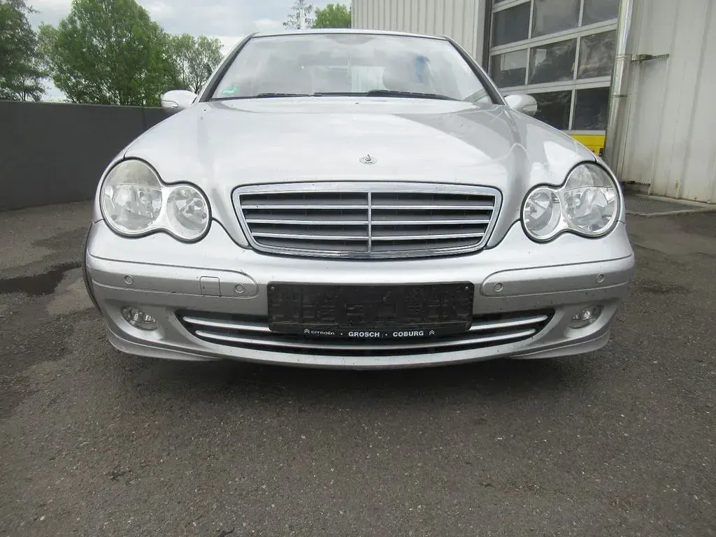 Gebraucht Mercedes C200 122 PS (89 kW) 2005 Silber Limousine