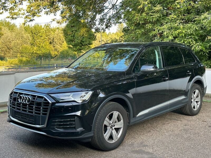 Orcaschwarz metallic Gebraucht 2021 Audi Q7 Ambiente SUV | 46.500 € (Fairer Preis) - Bild 1/4