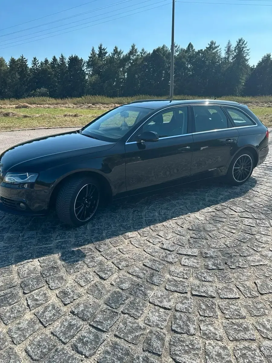 Gebraucht Audi A4 143 PS (105 kW) 2011 Schwarz Kombi