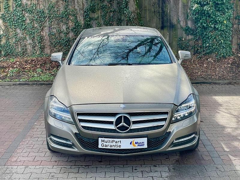 Gebraucht Mercedes CLS350 265 PS (194 kW) 2011 Grau Limousine