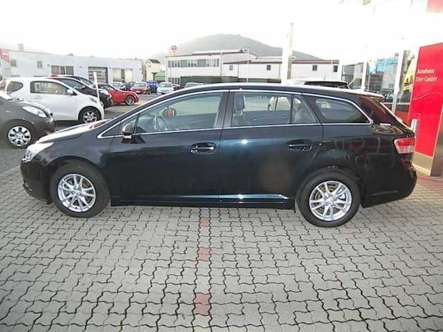 Gebraucht Toyota Avensis Edition 126 PS (92 kW) 2011 Blau metallic Kombi