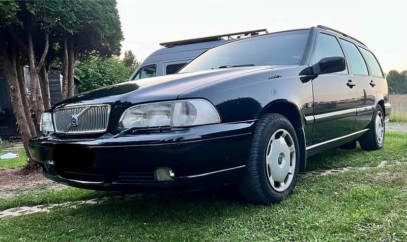 Schwarz Gebraucht 1999 Volvo V70 Kombi | 1.999 € (Guter Preis) - Bild 1/4