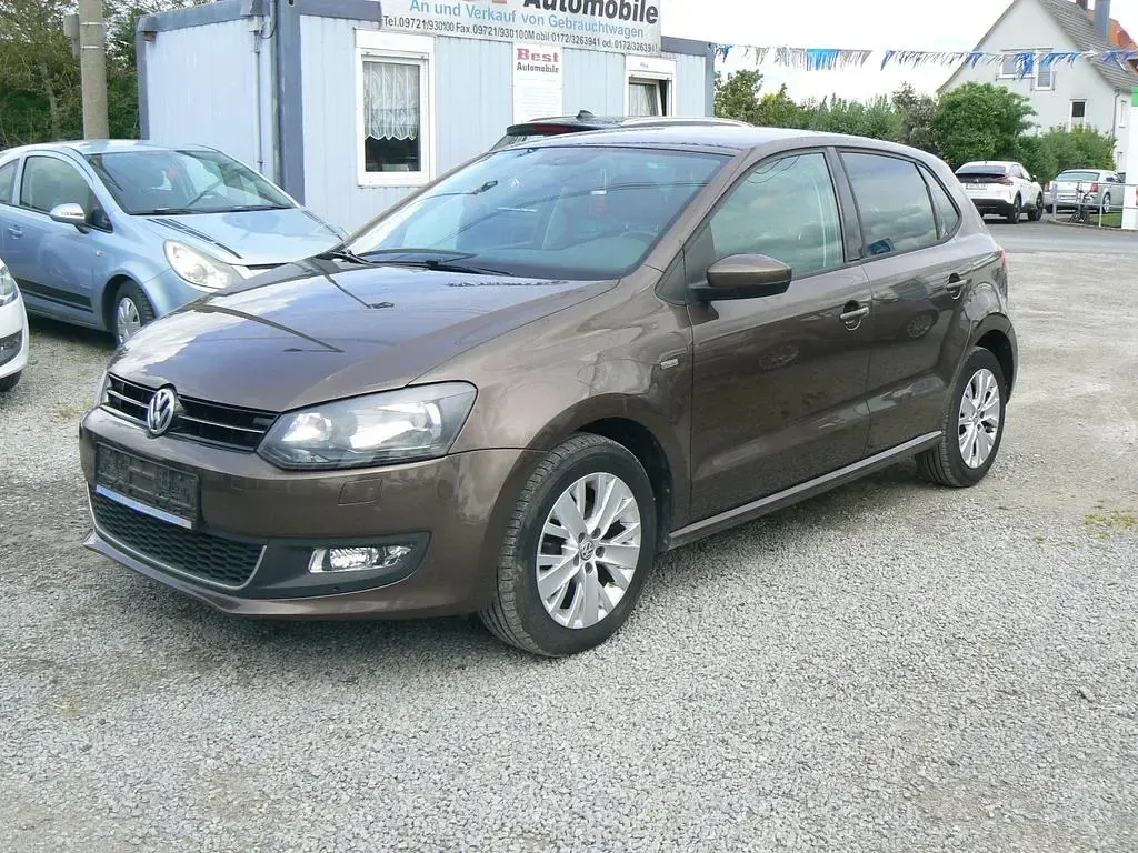 Usata VW Polo Life 90 CV (66 kW) 2013 Marrone Utilitaria
