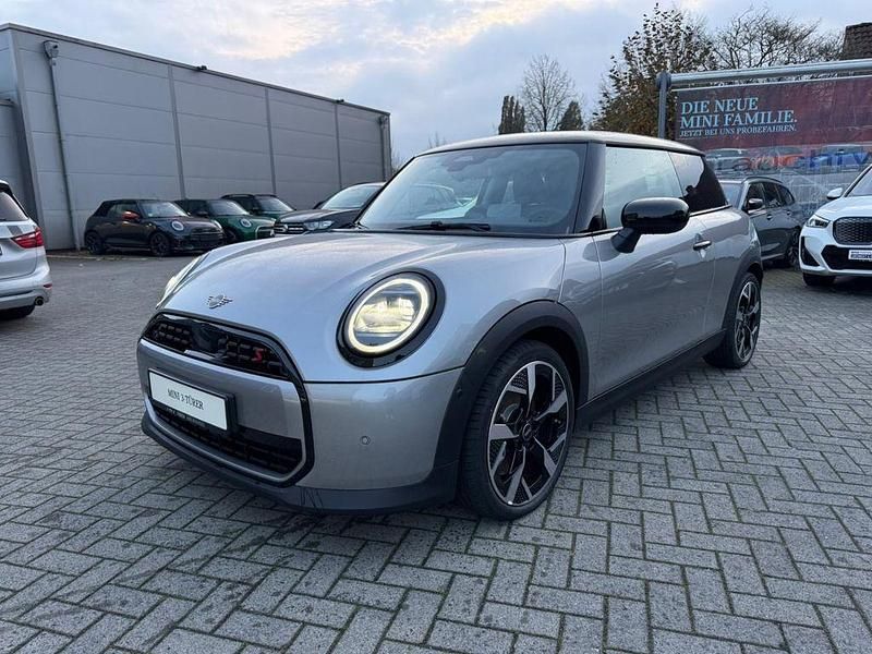 Silber Gebraucht 2024 Mini Cooper S Classic Kleinwagen | 34.990 € (Fairer Preis) - Bild 1/4