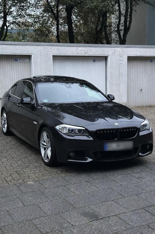 Gebraucht BMW 520 M Sport 184 PS (135 kW) 2012 Grau Limousine