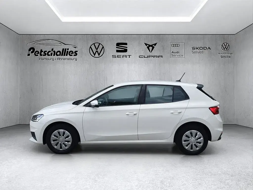 Gebraucht Skoda Fabia Active 65 PS (47 kW) 2023 Weiß Kleinwagen