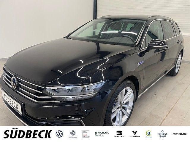 Deep black perleffekt Gebraucht 2021 VW Passat GTE Kombi | 24.780 € (Etwas zu teuer) - Bild 1/4