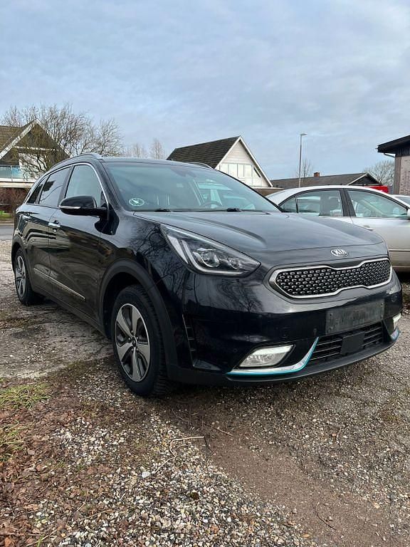 Gebraucht Kia Niro 105 PS (77 kW) 2017 Schwarz SUV