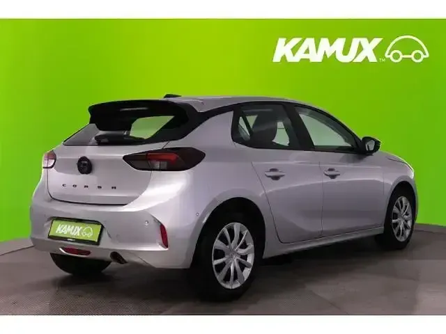 Usado Opel Corsa Edition 101 HP (74 kW) 2025 Preto Citadino