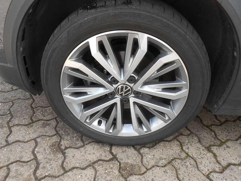 Gebraucht VW T-Roc Cabriolet Active 150 PS (110 kW) 2021 Grau Cabrio