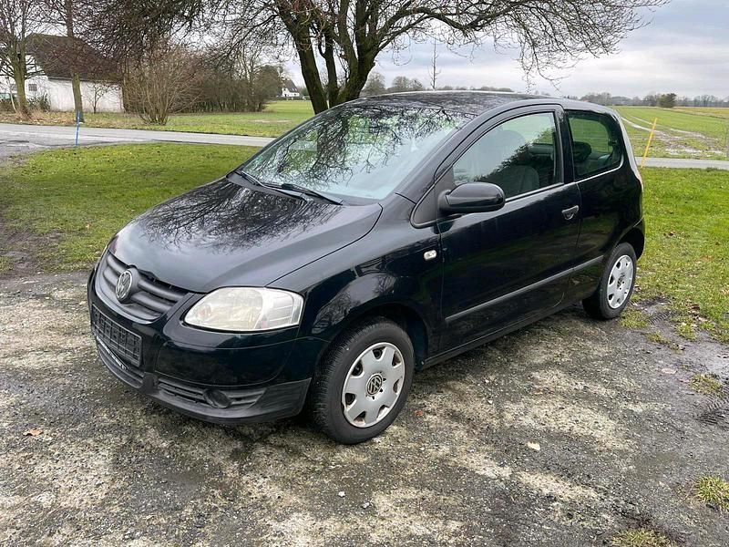 Second-hand VW Fox 55 CP (40 kW) 2006 Negru Hatchback