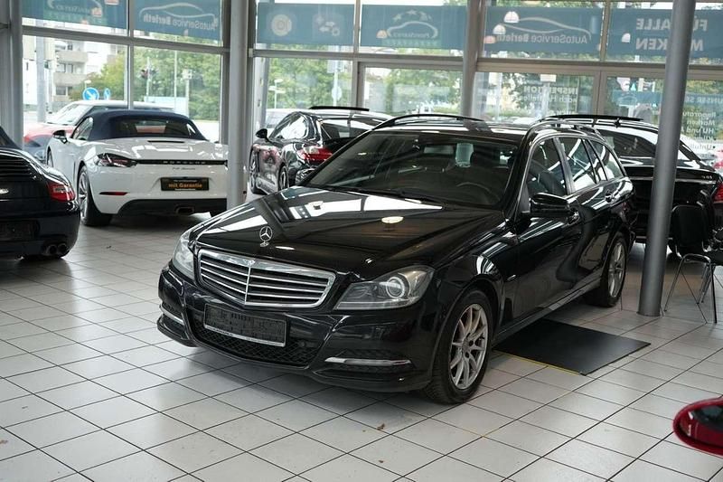 Gebraucht Mercedes C250 204 PS (150 kW) 2011 Schwarz Kombi