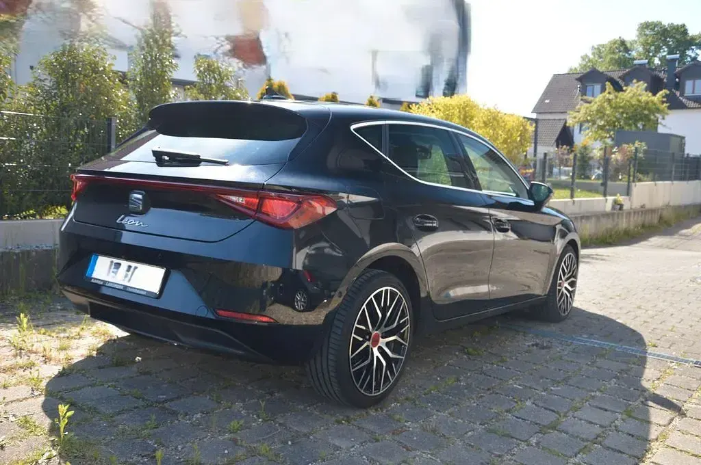 Gebraucht Seat Leon XCELLENCE 150 PS (110 kW) 2021 Schwarz Limousine