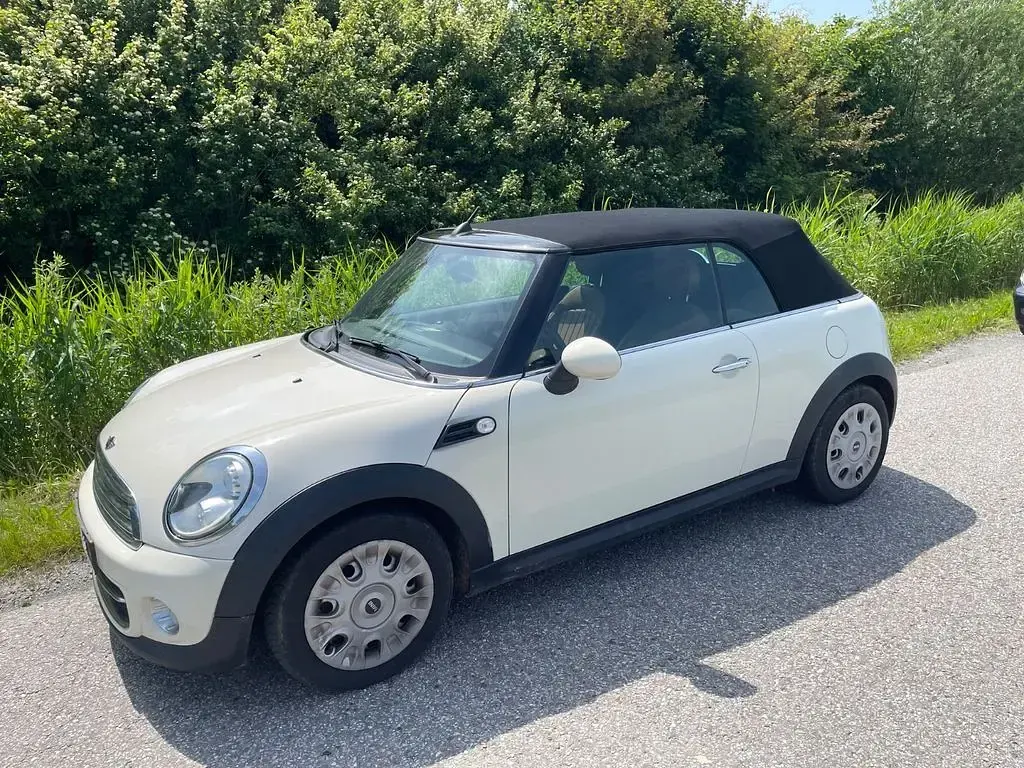 Gebraucht Mini Cooper D Cabriolet 111 PS (81 kW) 2012 Beige Cabrio