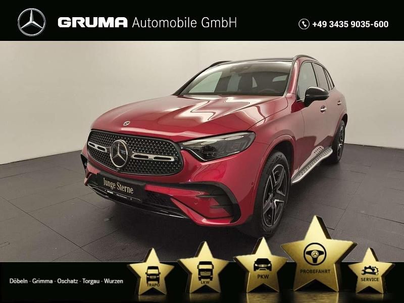 Designo patagonienrot Gebraucht 2023 Mercedes GLC300e AMG SUV | 72.930 € (Teuer) - Bild 1/4