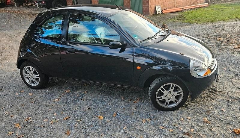Schwarz Gebraucht 2001 Ford Ka Kleinwagen | 400 € (Superpreis) - Bild 1/4