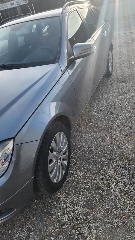 Gebraucht Mercedes C220 170 PS (125 kW) 2008 Silber Kombi