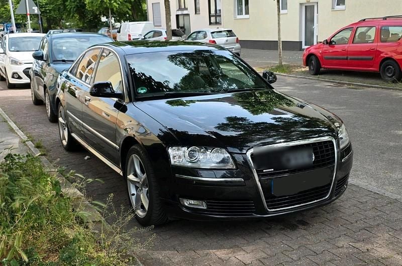 Schwarz Gebraucht 2010 Audi A8 Limousine | 12.000 € - Bild 1/4