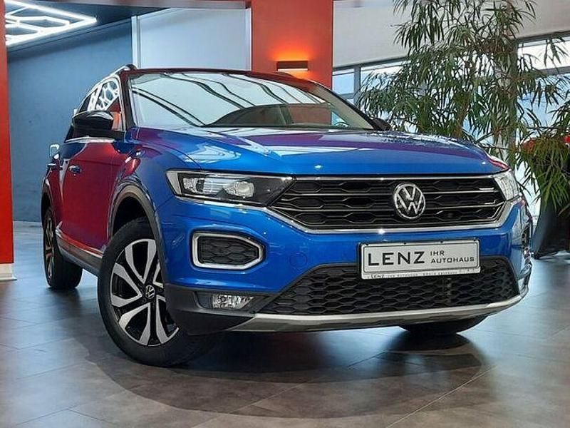 Gebraucht VW T-Roc Active 150 PS (110 kW) 2021 Ravennablau (metallic) SUV