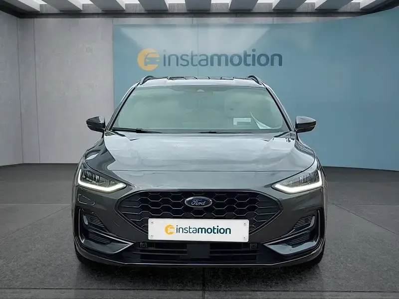 Gebraucht Ford Focus 155 PS (114 kW) 2025 Grau Kombi