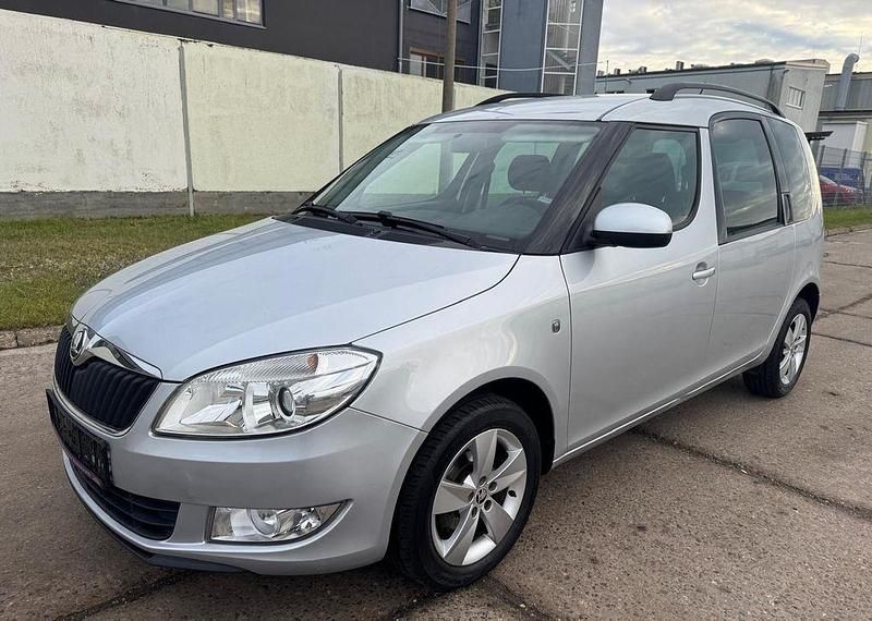 Silber Gebraucht 2014 Skoda Roomster Van / Kleinbus | 5.499 € (Guter Preis) - Bild 1/4